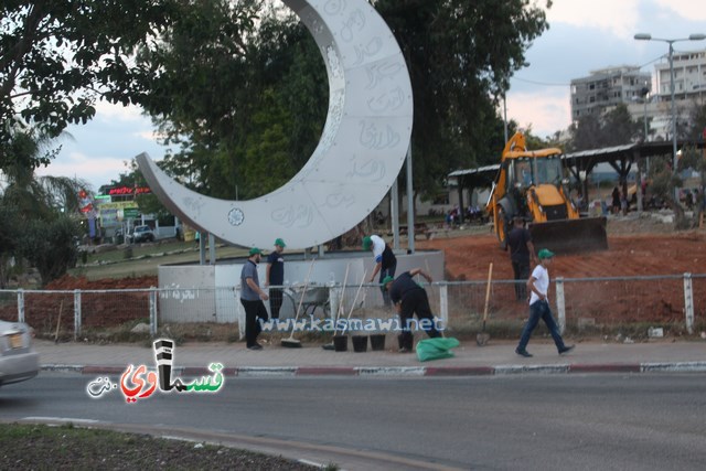  كفرقاسم - فيديو: الرئيس عادل بدير  الأيدي المتوضئة تُعمر وتحمي البلد واهله  و يشارك شباب الحرسة الاعمال التطوعية التنظيفية في مدخل البلدة